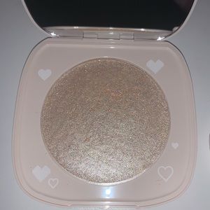 COLOURPOP highlighter